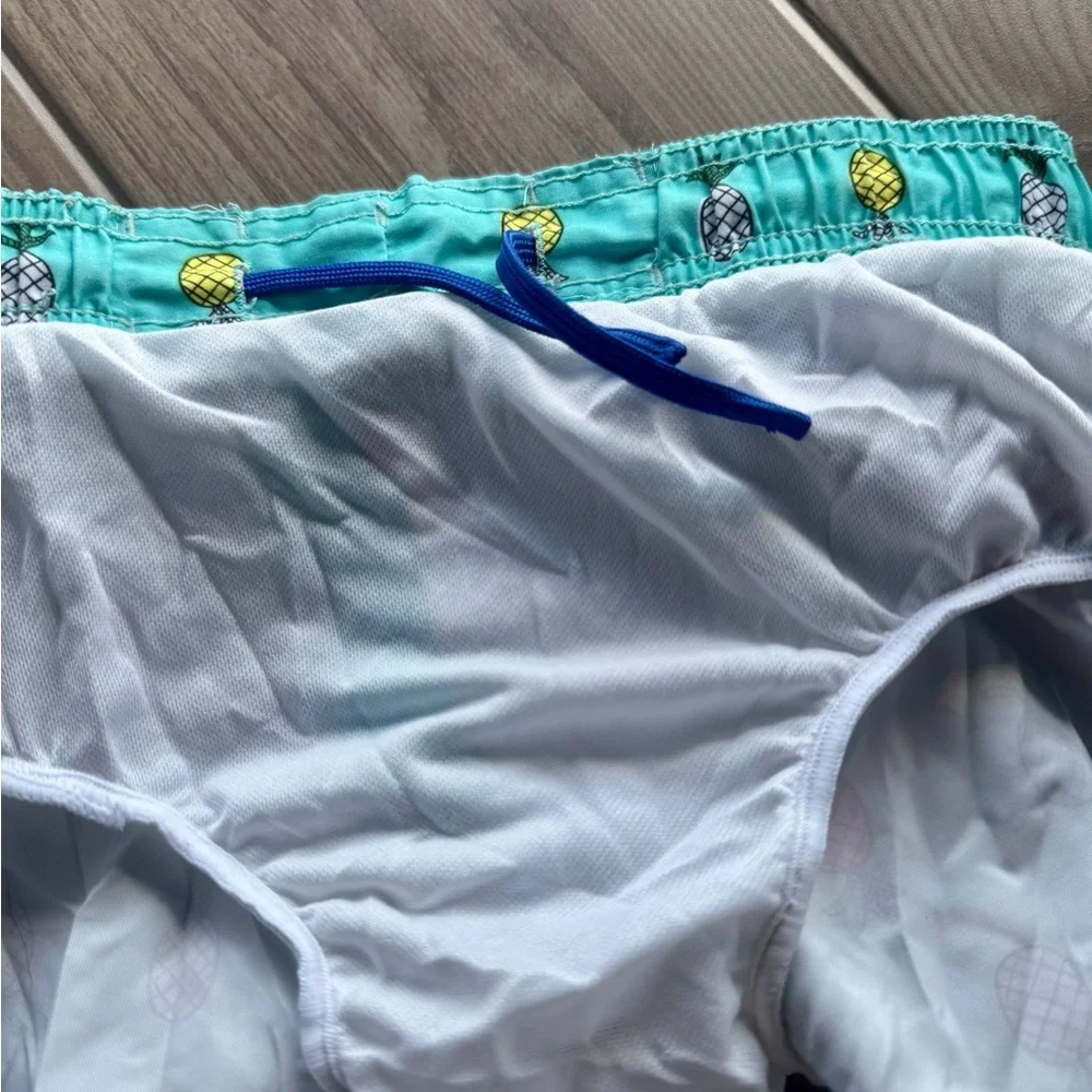 Cat & Jack l Pineapple Print Swim Shorts l Boy’s  Size : 2T